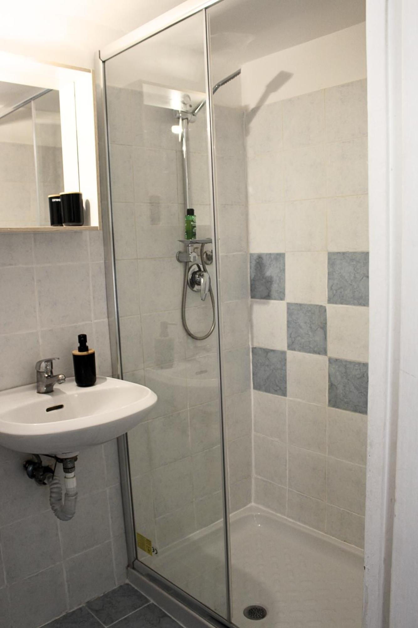 My Little Nest In San Lorenzo - Termini - Holiday Home Roma Ngoại thất bức ảnh